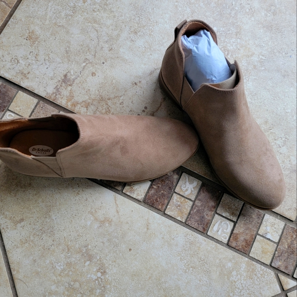 [NEW] Tan Suade Ankle Boots Size 7 Dr. Scholl's.